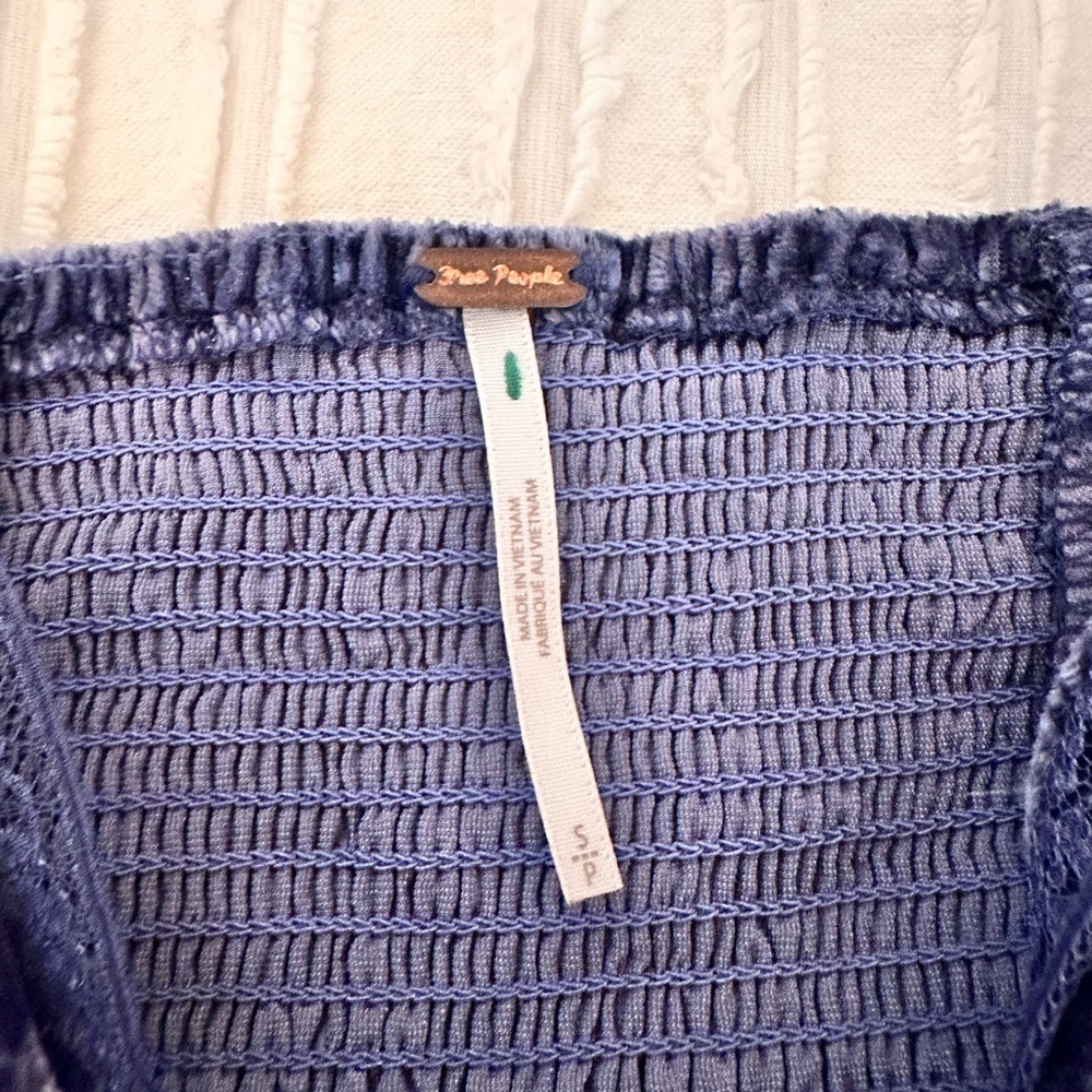 Free People Yours Truly Velvet Top Sz. Small - Picture 6 of 6